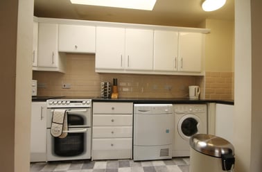 Clayton Street, Newcastle Upon Tyne, Newcastle - Image 2